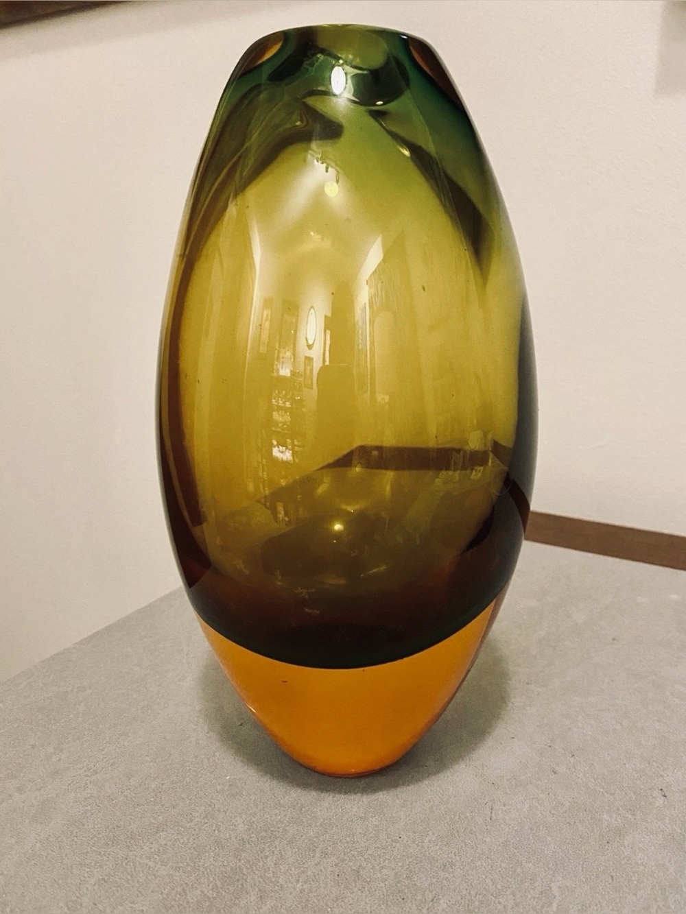 Sommerso Murano Flavio Poli Art Glass Vase Mid 20th Century in Green/Amber, 10ʺ